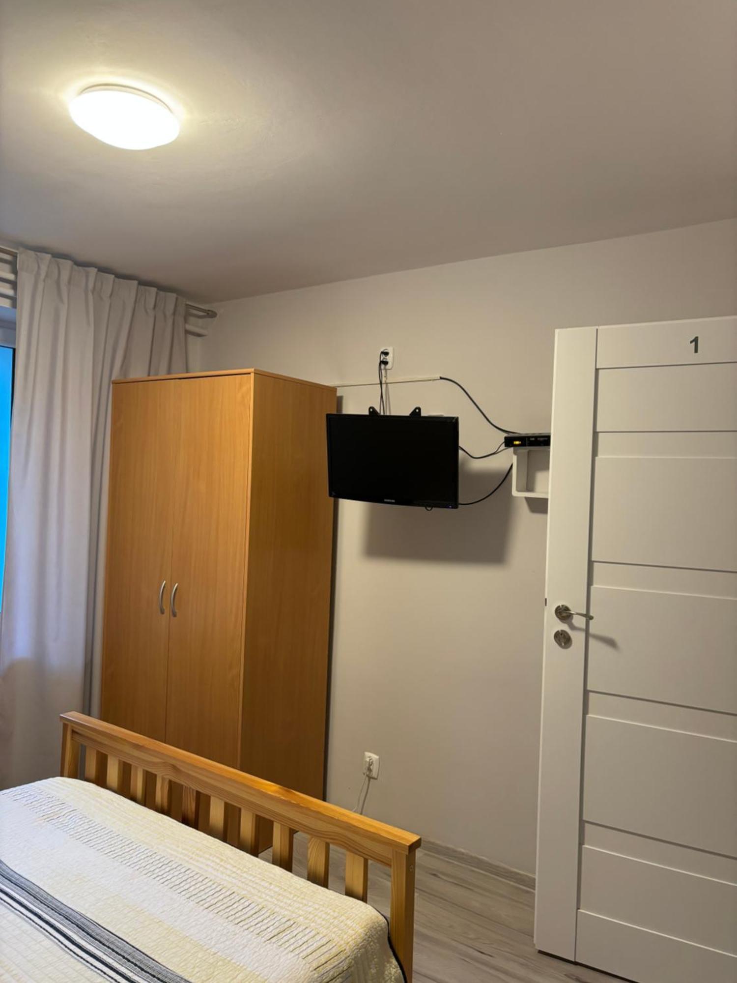 U Podnoza Kotarza Hotell Brenna Eksteriør bilde